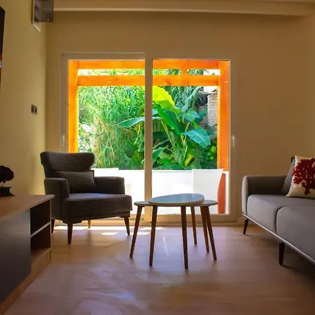 Cozy With Balcony Bodrum
